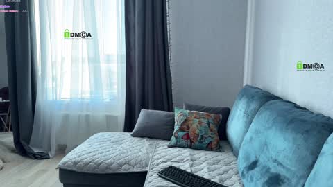 Snapshot of sweetdreamvic chatting on 01-03-25, 08:10 Vicktorious online show from 01-03-25, 08:10