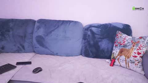 Snapshot of sweetdreamvic chatting on 02-17-25, 11:23 Vicktorious online show from 02-17-25, 11:23