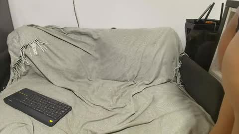 Snapshot of sweetdyzy chatting on 10-08-25, 06:38 Sweet Dyzy online show from 10-08-25, 06:38