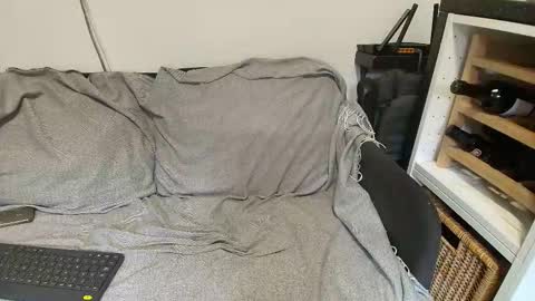 Snapshot of sweetdyzy chatting on 10-19-25, 07:20 Sweet Dyzy online show from 10-19-25, 07:20