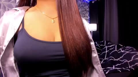 sweetest_one4 online show from 05-10-26, 04:17