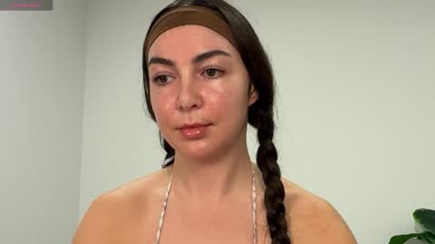 Snapshot of sweetestcassie chatting on 05-18-26, 04:07 Cassie online show from 05-18-26, 04:07