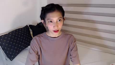 Snapshot of sweetestcelest chatting on 06-10-26, 01:50 Celest online show from 06-10-26, 01:50