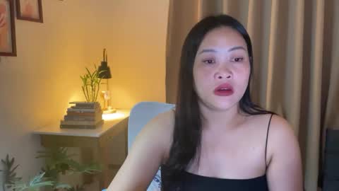 Snapshot of sweetestsmile_ chatting on 04-11-26, 01:26 Khaye online show from 04-11-26, 01:26