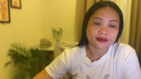 Snapshot of sweetestsmile_ chatting on 04-18-26, 05:55 Khaye online show from 04-18-26, 05:55