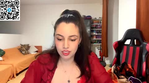 Snapshot of sweetfenomen67 chatting on 06-09-26, 07:03 Joanna online show from 06-09-26, 07:03