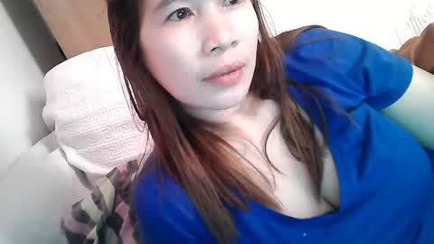 Snapshot of sweetfilipinawet chatting on 06-17-26, 12:13 Stacy online show from 06-17-26, 12:13