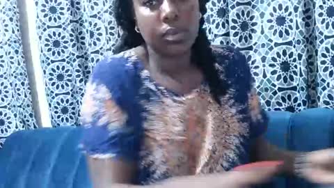 sweetgal11 online show from 12-21-25, 08:21