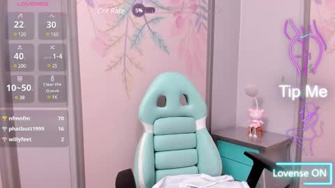 Snapshot of sweetgirl4u_ chatting on 02-17-25, 01:10 MIA online show from 02-17-25, 01:10
