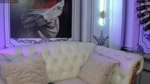 Snapshot of sweetgirl4u_ chatting on 09-10-25, 10:04 MIA online show from 09-10-25, 10:04