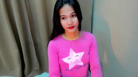 Snapshot of sweetgirl_latina143 chatting on 09-15-25, 05:40 sweetgirl_latina143 online show from 09-15-25, 05:40