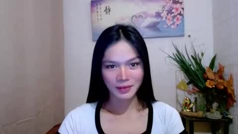 Snapshot of sweetgirljonax chatting on 09-19-25, 04:40 Jona online show from 09-19-25, 04:40