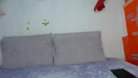 Snapshot of sweetgirsl chatting on 03-20-26, 05:40 sweetgirsl online show from 03-20-26, 05:40