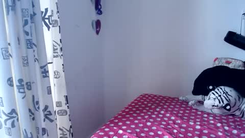 Snapshot of sweetgirsl chatting on 05-05-26, 07:00 sweetgirsl online show from 05-05-26, 07:00