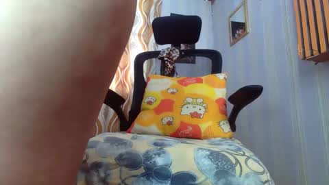 Snapshot of sweetgrace25 chatting on 12-21-24, 01:47 IM YOUR GRACE online show from 12-21-24, 01:47