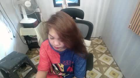 Snapshot of sweetgrace25 chatting on 02-17-25, 11:20 IM YOUR GRACE online show from 02-17-25, 11:20