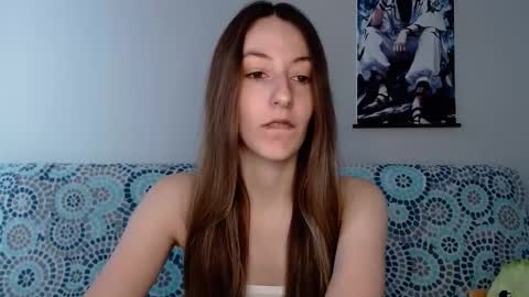 Emma  online show from 09-22-25, 07:43