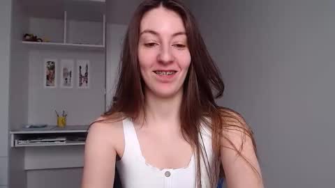 Snapshot of sweetheart_77 chatting on 03-21-26, 08:52 Emma online show from 03-21-26, 08:52