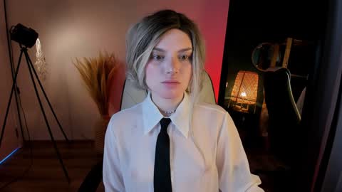 Kira online show from 01-19-25, 09:55