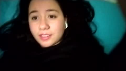 Ana Mara  i cant Make noise My family is here  online show from 01-15-25, 04:47