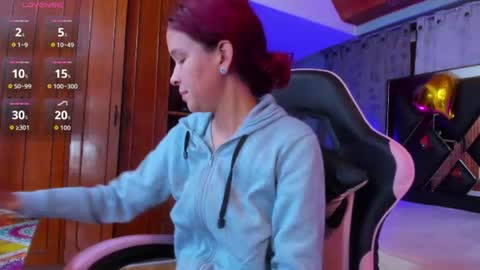 FOXXY online show from 06-26-26, 11:03