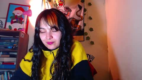 Snapshot of sweetie_maryy chatting on 12-14-24, 06:56 Maria my insta sweetie maryy online show from 12-14-24, 06:56