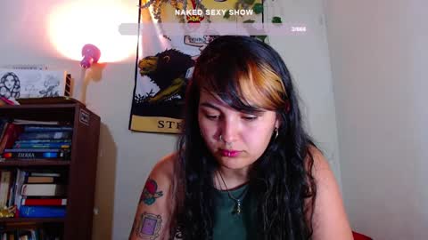 Snapshot of sweetie_maryy chatting on 01-15-25, 01:56 Maria my insta sweetie maryy online show from 01-15-25, 01:56