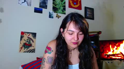 Snapshot of sweetie_maryy chatting on 01-31-25, 04:38 Maria my insta sweetie maryy online show from 01-31-25, 04:38