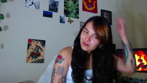 Snapshot of sweetie_maryy chatting on 02-01-25, 03:41 Maria my insta sweetie maryy online show from 02-01-25, 03:41