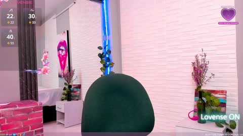Snapshot of sweetieandjuiicy chatting on 02-01-25, 03:18 Call me Nataly online show from 02-01-25, 03:18