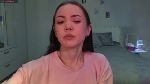 sweetieee_kira online show from 06-16-26, 05:43