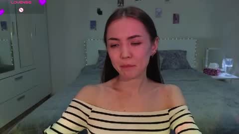 sweetieee_kira online show from 06-18-26, 09:09