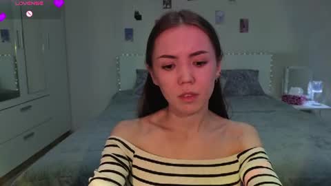 sweetieee_kira online show from 06-18-26, 09:14