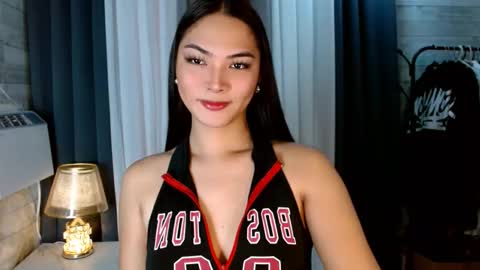 Snapshot of sweetiefox1 chatting on 09-11-25, 12:33 sweetiefox1 online show from 09-11-25, 12:33