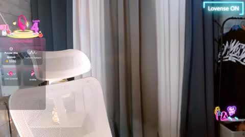 Snapshot of sweetiefox1 chatting on 03-13-26, 02:18 sweetiefox1 online show from 03-13-26, 02:18