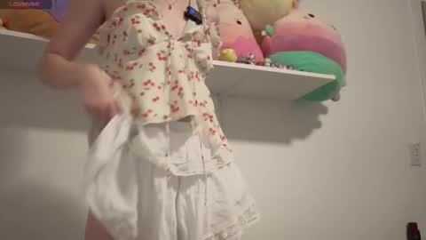 Sweetiek1tty online show from 10-14-25, 12:33