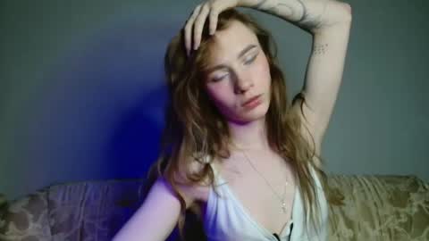 sweetiekris online show from 09-19-25, 07:14