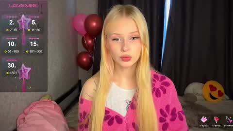 Snapshot of sweetielis chatting on 12-10-24, 08:51 sweetie Lisa3 online show from 12-10-24, 08:51