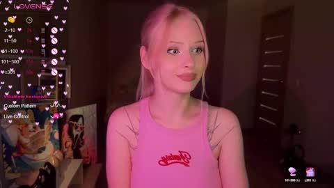 Snapshot of sweetielis chatting on 09-20-25, 04:41 sweetie Lisa3 online show from 09-20-25, 04:41