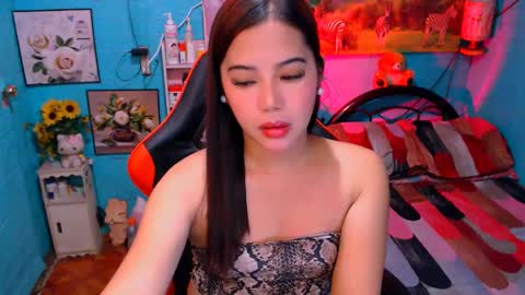 Snapshot of sweetienicole chatting on 12-16-24, 10:13 Nicole online show from 12-16-24, 10:13