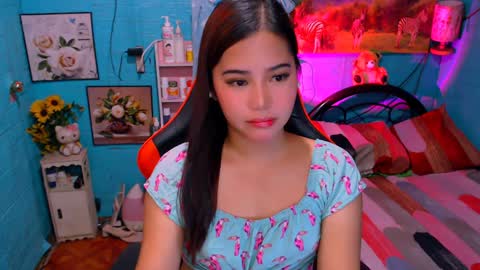 Snapshot of sweetienicole chatting on 01-16-25, 03:23 Nicole online show from 01-16-25, 03:23