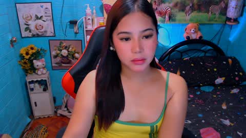 Snapshot of sweetienicole chatting on 01-23-25, 01:56 Nicole online show from 01-23-25, 01:56