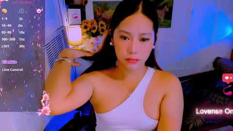 Snapshot of sweetienicole chatting on 09-21-25, 10:33 Nicole online show from 09-21-25, 10:33