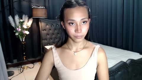 Snapshot of sweetiie_caren chatting on 01-25-25, 09:47 CAREN online show from 01-25-25, 09:47