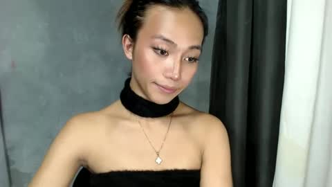 Snapshot of sweetiie_caren chatting on 02-19-25, 03:39 CAREN online show from 02-19-25, 03:39