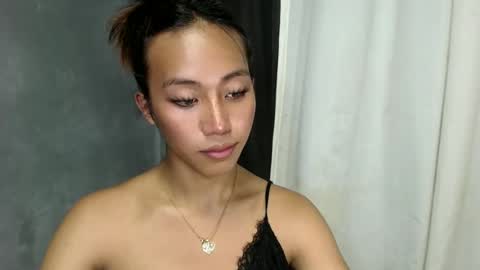 Snapshot of sweetiie_caren chatting on 02-26-25, 02:48 CAREN online show from 02-26-25, 02:48