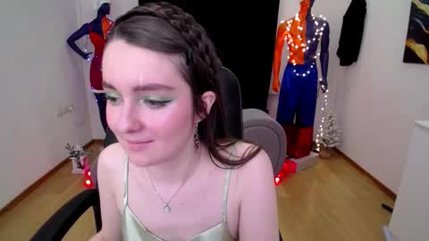 sweetintouch online show from 12-15-24, 06:37