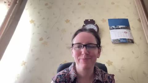 Snapshot of sweetitslav chatting on 07-03-26, 11:16 Lorry online show from 07-03-26, 11:16