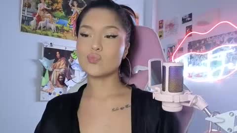 Snapshot of sweetjess01 chatting on 02-23-26, 02:20 SweetJess online show from 02-23-26, 02:20