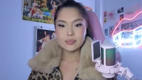 Snapshot of sweetjess01 chatting on 03-04-26, 03:12 SweetJess online show from 03-04-26, 03:12